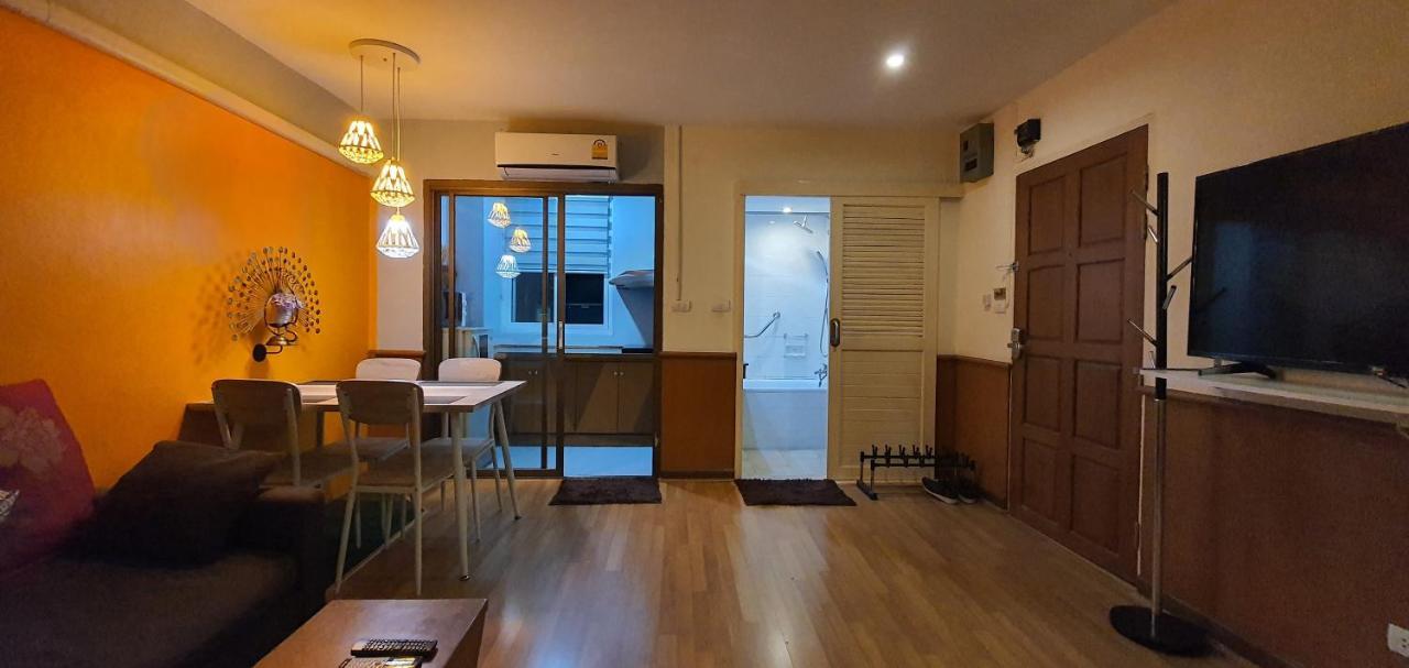 Home At Bazaar Chiang Mai Extérieur photo